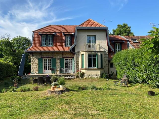 Maison 7 pièces 140 m²