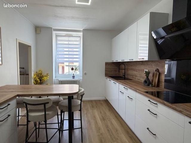 Maison 7 pièces 140 m²