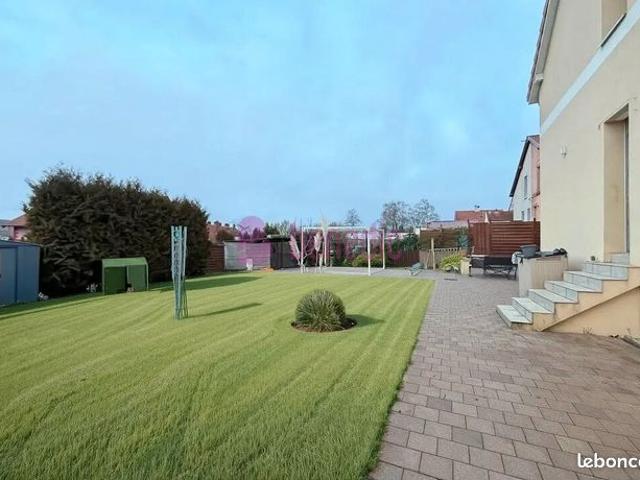 Maison 7 pièces 140 m²
