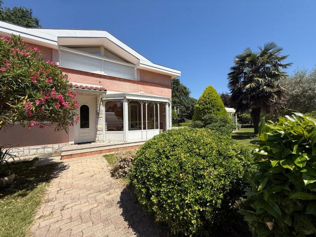 Maison 7 pièces 140 m²