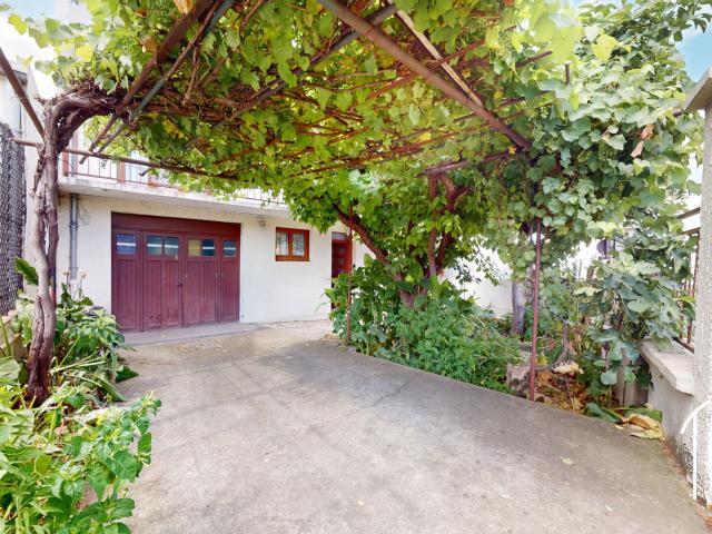 Maison 7 pièces 141 m²