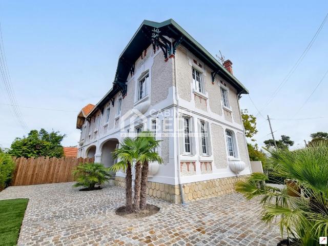 Maison 7 pièces 141 m²