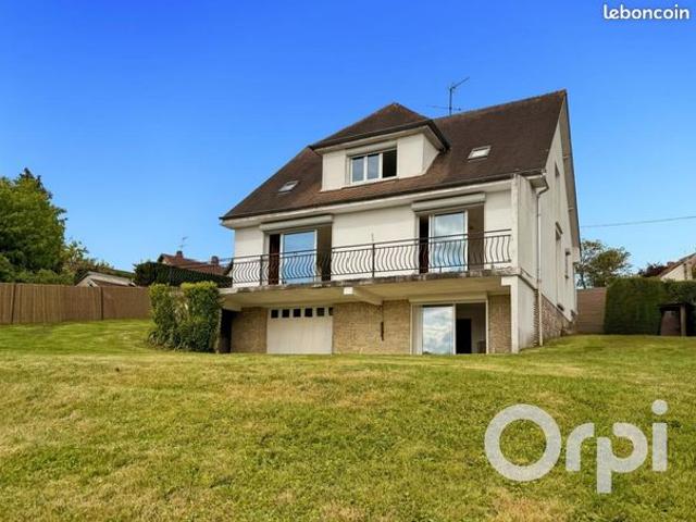 Maison 7 pièces 141 m²