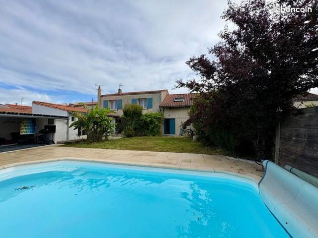 Maison 7 pièces 141 m²