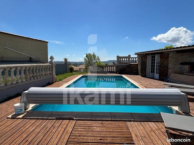 Maison 7 pièces 141 m²