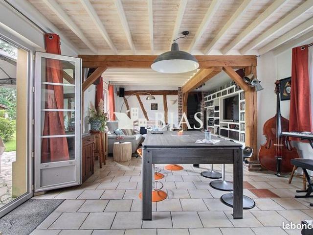Maison 7 pièces 141 m²