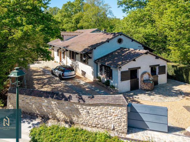 Maison 7 pièces 141 m²