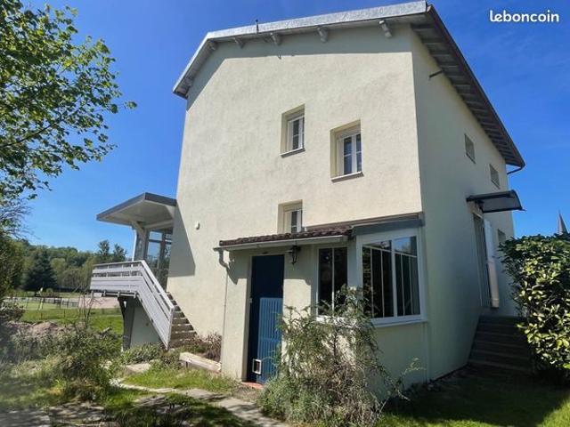 Maison 7 pièces 141 m²