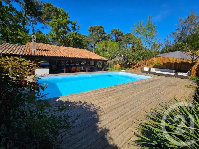 Maison 7 pièces 141 m²