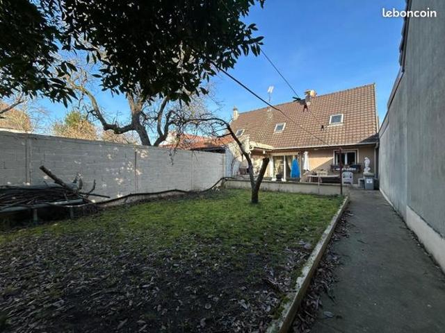 Maison 7 pièces 141 m²