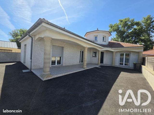 Maison 7 pièces 141 m²