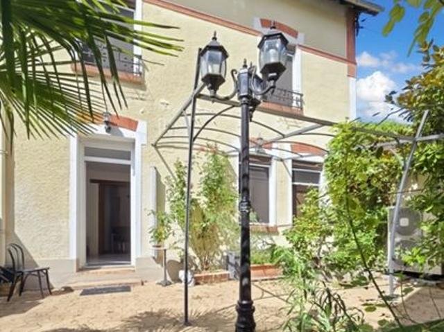 Maison 7 pièces 141 m²