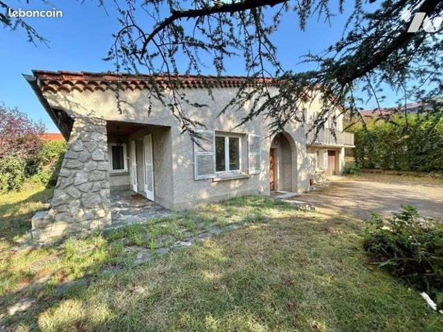 Maison 7 pièces 141 m²