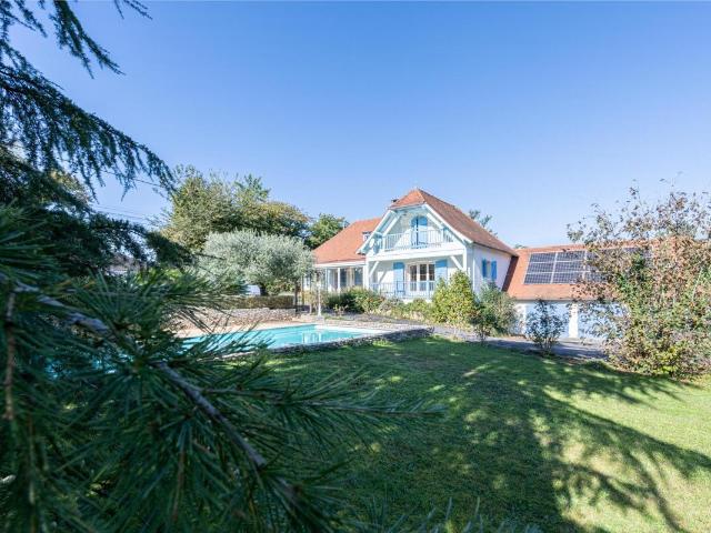 Maison 7 pièces 141 m²
