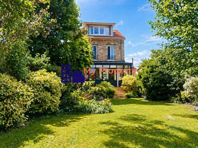 Maison 7 pièces 142 m²