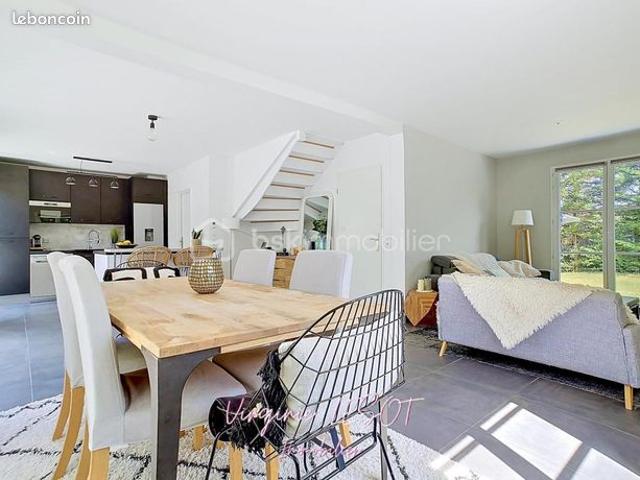 Maison 7 pièces 142 m²