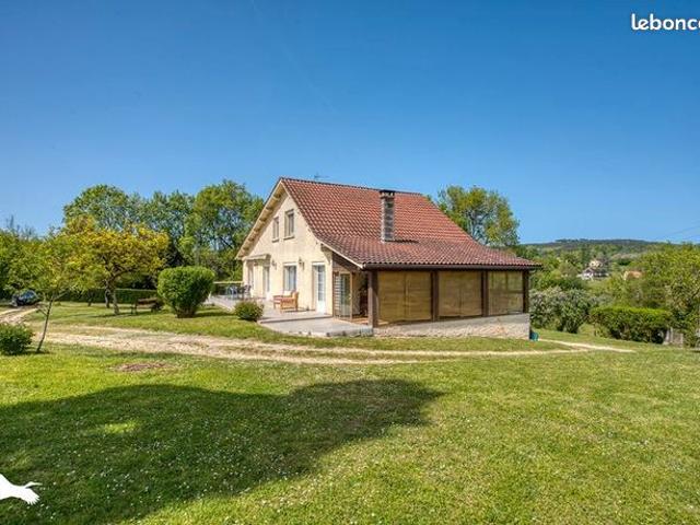 Maison 7 pièces 142 m²