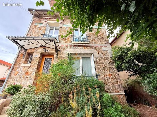 Maison 7 pièces 142 m²