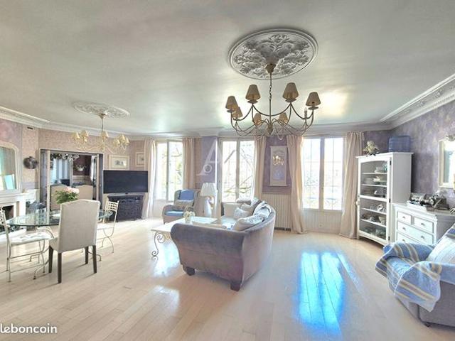 Maison 7 pièces 142 m²