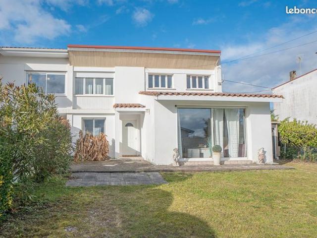 Maison 7 pièces 142 m²