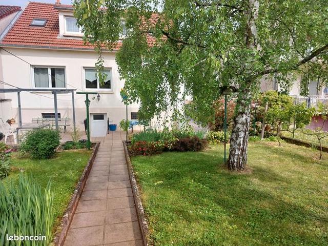 Maison 7 pièces 142 m²