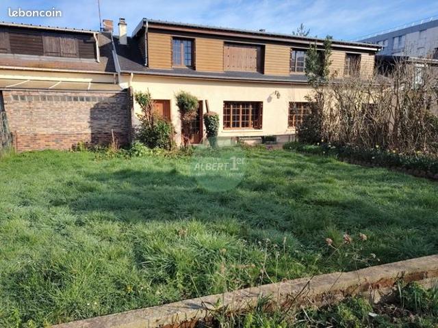 Maison 7 pièces 142 m²
