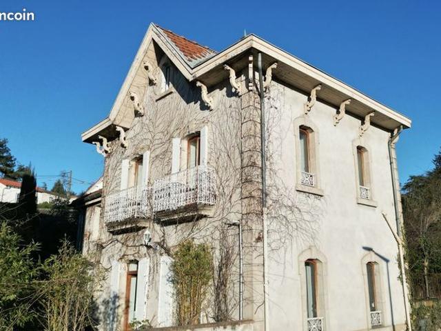 Maison 7 pièces 142 m²