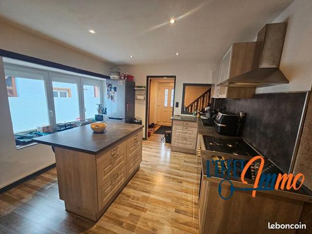 Maison 7 pièces 142 m²