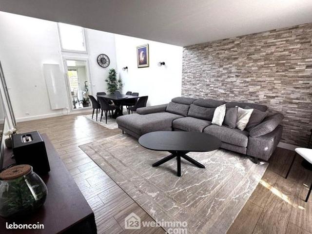 Maison 7 pièces 142 m²