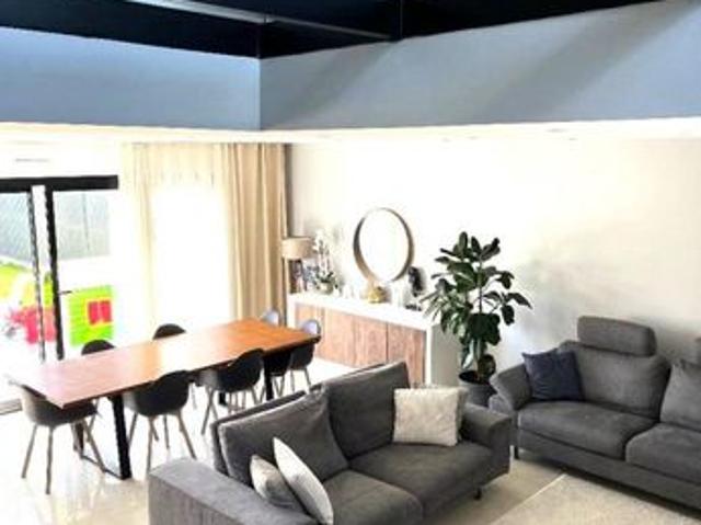 Maison 7 pièces 142 m²