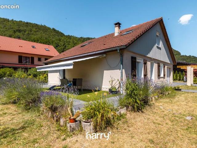 Maison 7 pièces 142 m²