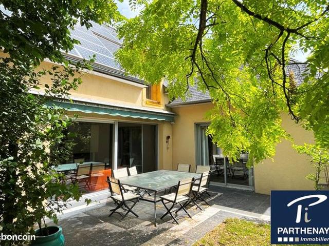 Maison 7 pièces 142 m²