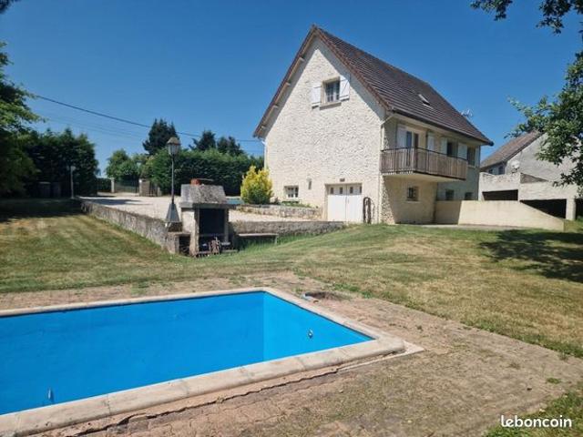 Maison 7 pièces 142 m²
