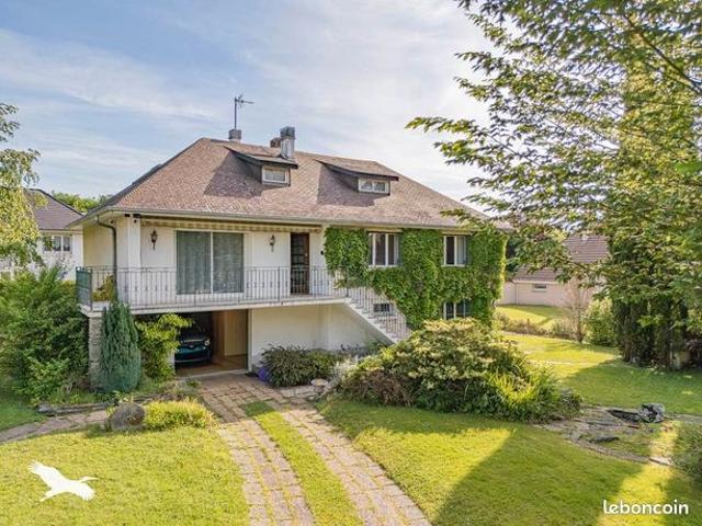Maison 7 pièces 142 m²