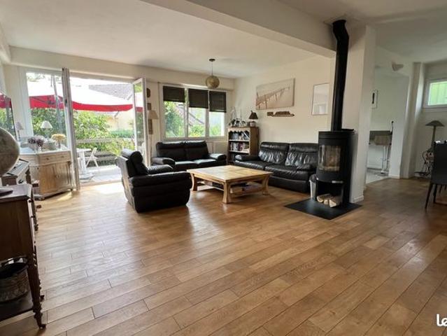 Maison 7 pièces 143 m²