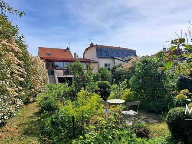 Maison 7 pièces 143 m²