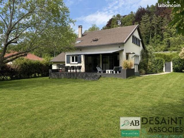 Maison 7 pièces 143 m²