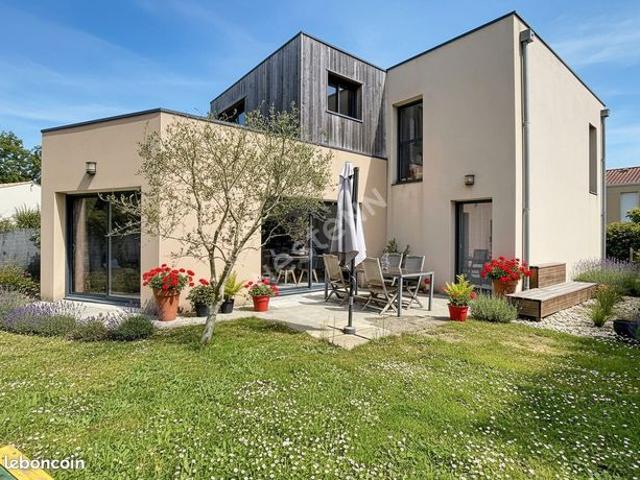 Maison 7 pièces 143 m²