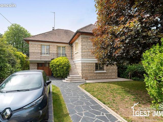 Maison 7 pièces 143 m²