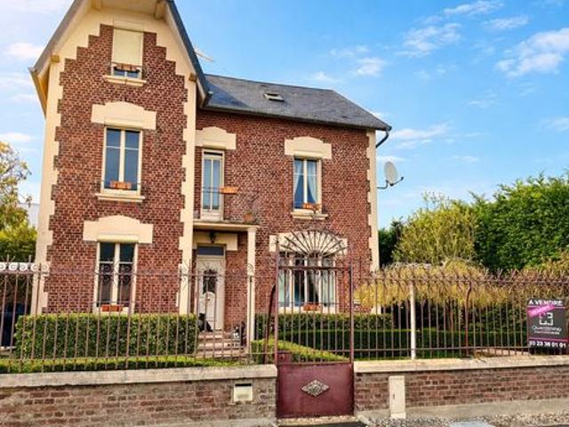 Maison 7 pièces 143 m²