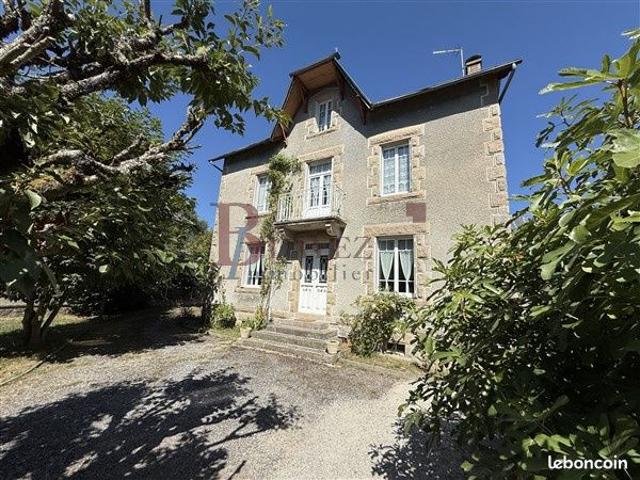 Maison 7 pièces 143 m²