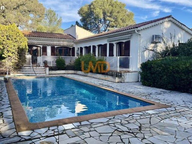 Maison 7 pièces 143 m²