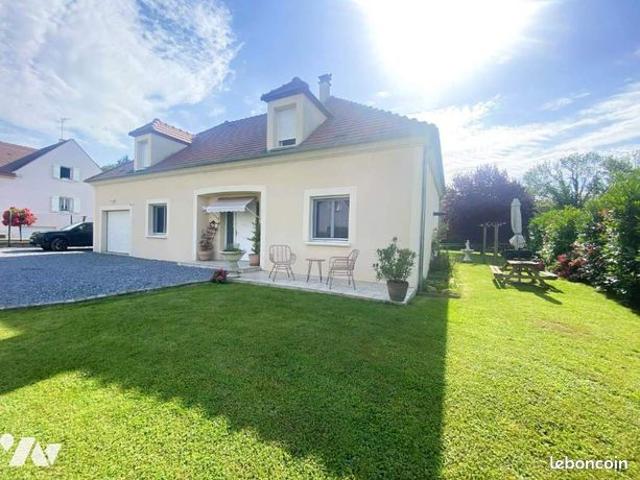 Maison 7 pièces 143 m²