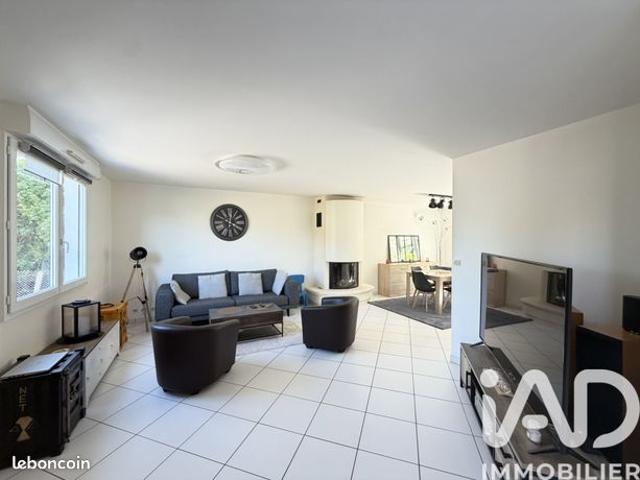 Maison 7 pièces 143 m²