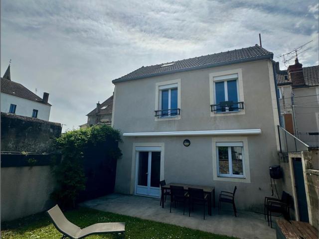 Maison 7 pièces 143 m²