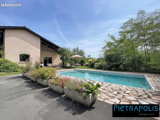 Maison 7 pièces 143 m²