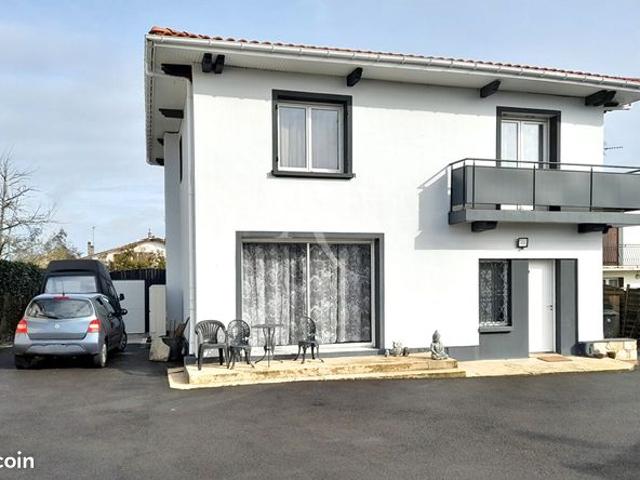 Maison 7 pièces 143 m²