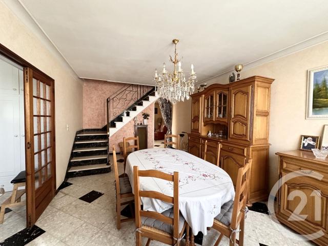 Maison 7 pièces 143 m²