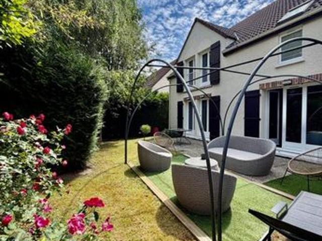 Maison 7 pièces 143 m²