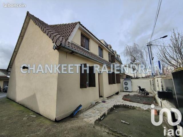 Maison 7 pièces 143 m²